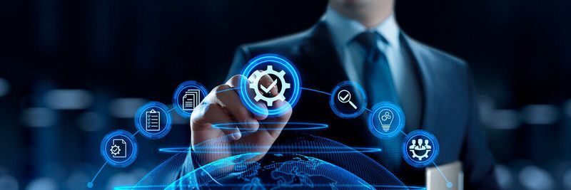 Die rechtskonforme Umsetzung unternehmerischer Sorgfaltspflichten zur Einhaltung von Compliance-Richtlinien ist für Unternehmen ein strategischer, kontinuierlicher, vor allem aber sehr individueller Prozess.