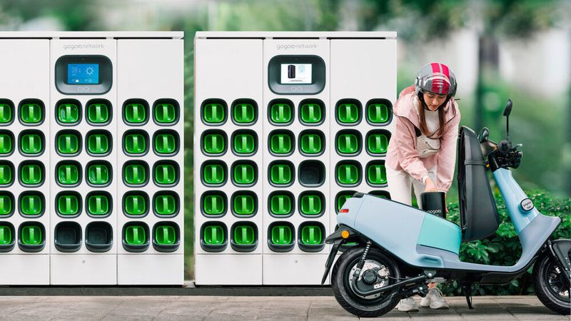Gogoro setzt auf kleine, elektrische Stadtfahrzeuge und Wechselbatterien.