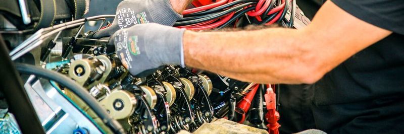 Die automatische Generierung von Steuergeräteprogrammen aus Modellen wird zu einem immer wichtigeren Bestandteil des Entwicklungsprozesses. Kern dieses Beitrags ist die Konzeption und Realisierung des automatischen Codegenerators der Entwicklungsplattform LoRra , welcher aus Modellen der domänenübergreifend einsetzbaren Open-Source-CAE-Software Scilab / Xcos modularen, flexibel einsetzbaren und für die Echtzeitimplementierung auf einem Mikrocontroller geeigneten C-Code generiert.