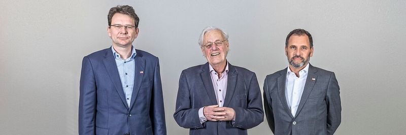 Übernahme: Angst+Pfister Sensors and Power AG, CEO Thomas Röttinger; Smartec BV Rolf de Boer, CEO und Angst+Pfister BV mit Geert van den Bosch, Managing Director.