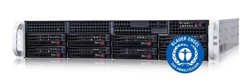 Der Server „RI2208-LCS Scalable“ nimmt 2 Höheneinheiten ein und ist in der Grunsausstattung mit zwei Intel-CPUs „Xeon Cascade Lake“ (6 - 8 Cores) ausgestasttet. Für das gemeinsam entwickeltes Rechenzentrumsprodukt haben die Thomas-Krenn AG und Cloud&Heat Technologies GmbH den „Blauen Engel“ erhalten.
