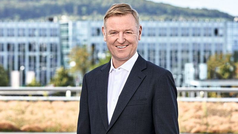 Dr. Marcus Söldner, Vorstandsvorsitzender Car-Garantie: „Das neue Gewährleistungsrecht mit seinem gestärkten Verbraucherschutz fordert einmal mehr vor allem den Handel.“