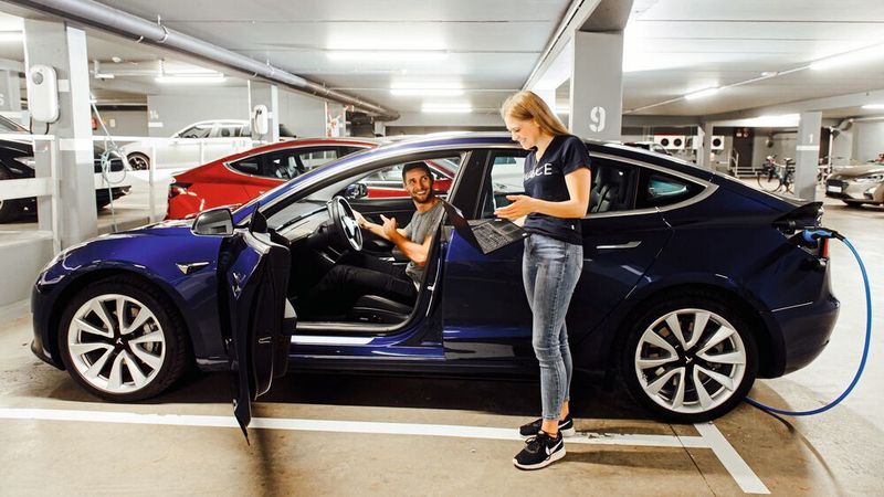 Der Münchner Batteriespezialist Twaice hat sich mit dem TÜV Rheinland zusammengetan, um ebenfalls einen validen Batterietest zu entwickeln. Die Messung soll eine Stunde dauern.
