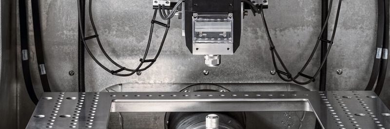 Die Cut X Maschine umfasst zwei identische, symmetrische Drahtkreise für ein einfaches, schnelles Schruppen und Schlichten, optimale Schnittgeschwindigkeit und Genauigkeit sowie lange Laufzeit durch Doppeldrahttechnologie.