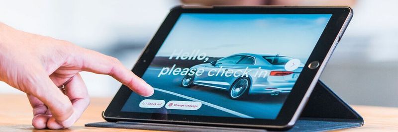 Fehlende Entwickler machen Low-Code für CX noch relevanter. Bis 2024 könnten sogar 80 Prozent der digitalen Erfahrungen von technischen Laien entwickelt werden.