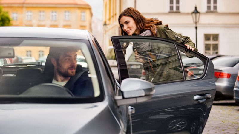 Mit dem neuen Angebot von Uber sparen Abonnenten unter anderem bei jeder vermittelten Fahrt.