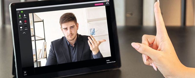 Auch wenn Kollegen und Teams darauf angewesen sind, virtuell zusammenzuarbeiten, können nachhaltige Konflikte auftreten. Wie bekommt man diese gelöst, wenn man sich nicht physisch treffen kann?