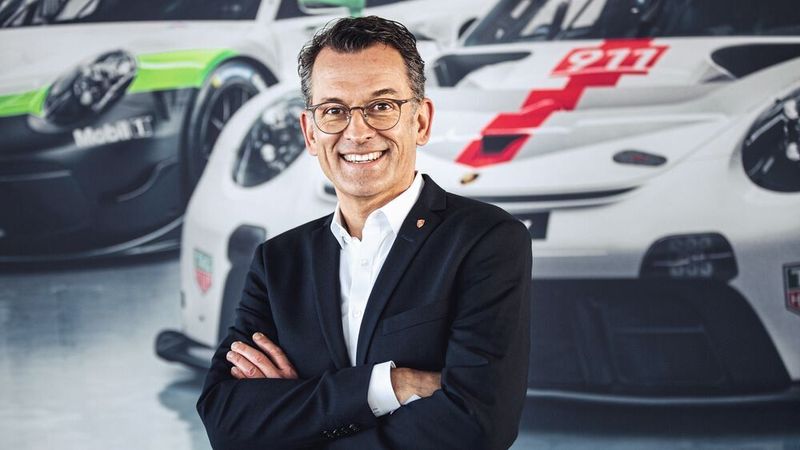 Alexander Pollich, Sprecher der Geschäftsführung von Porsche Deutschland: „Wir verfolgen kein bestimmtes Ziel, welcher Anteil des Fahrzeugverkaufs künftig online erfolgen soll.“