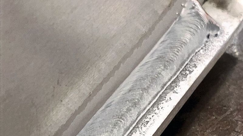 Mit DP-Basic und DP-Fast kann beim Fügen von Aluminiumwerkstoffen oder beschichteten Stahlwerkstoffen die Bildung von Poren reduziert werden.