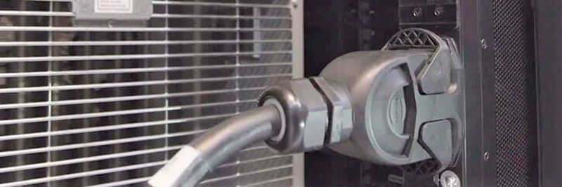 Effizienz im Rechenzentrum: Mit den richtigen Steckerverbindern (hier mit dem System Han-Eco) lässt sich die Effizienz im Rechenzentrum im Vergleich zu üblichen CCE-Steckverbindern massiv steigern.