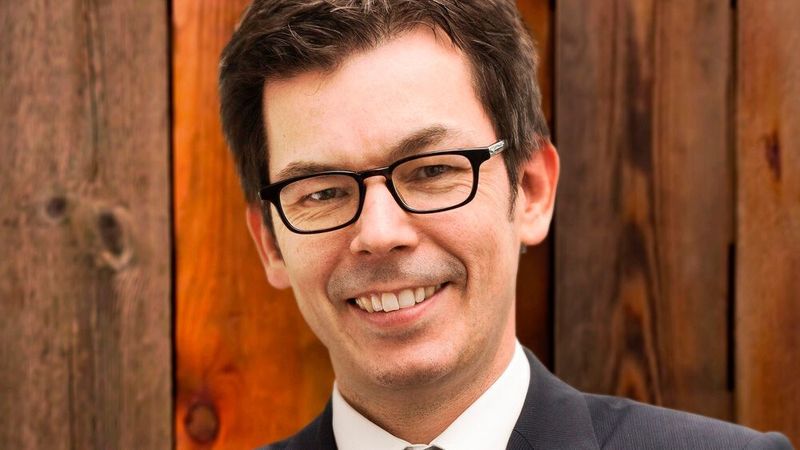Dr. Marcus Bollig wird neuer Geschäftsführer beim VDA und Nachfolger von Dr. Joachim Damasky, der den Verband der Automobilindustrie nach sechs Jahren freiwillig verlässt.