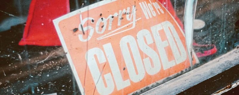Die No-Covid-Strategie der chinesischen Regierung hat nun bereits zu einem wochenlangen Lockdown an wichtigen Produktionsstandorten geführt. Das verursacht Probleme für globale Lieferketten - und macht den Markt nachhaltig unattraktiver.