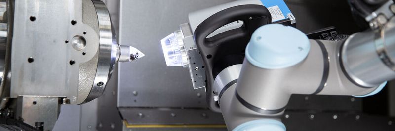 Das am IfW Stuttgart eingesetzte cobot-basierte System verkürzt, vereinfacht und verbessert den gesamten Messprozess an Werkzeugen signifikant und arbeitet dabei hochpräzise.
