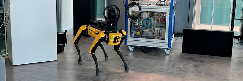 Spot bzw. PLUTO von IBM und Boston Dynamics unterstützt Edge-basierte Analysen für intelligentere Abläufe in anlagenintensiven Industrien.