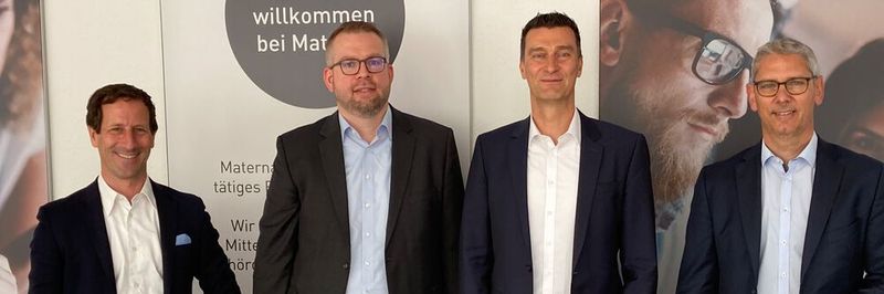 (v. l.): Dr. René Rüdinger (CFO, Materna-Gruppe), Martin Grüning (Geschäftsführer Materna Infrastructure Solutions GmbH), Robert Knapp (Geschäftsführer Materna Infrastructure Solutions GmbH), Michael Hagedorn (Vorstand Public Sector & Security, Materna-Gruppe)