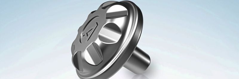 Arnold Umformtechnik hat für das Reibelementschweißen ein eigenes Verbindungselement entwickelt, welches sich durch charakteristische konstruktive Merkmale auszeichnet.
