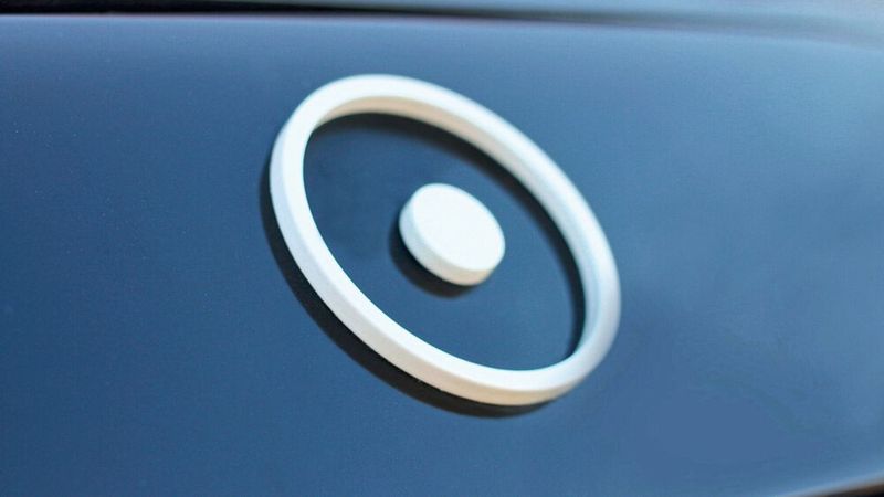 Corona-Krise, Ausfall des Auftragsfertigers und hohe Verluste – für Sono Motors lief es 2021 nicht ganz so rund, wie es das Logo suggeriert.