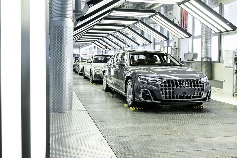 Bei Audi in Neckarsulm stehen aktuell die Bänder still. Probleme in der Lieferkette sind der Grund.