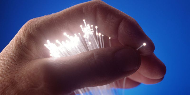 Ethernet-Point-to-Point (EPtP) oder Passive Optical Network (PON) – welche ist die bessere optische Zugangstechnik?