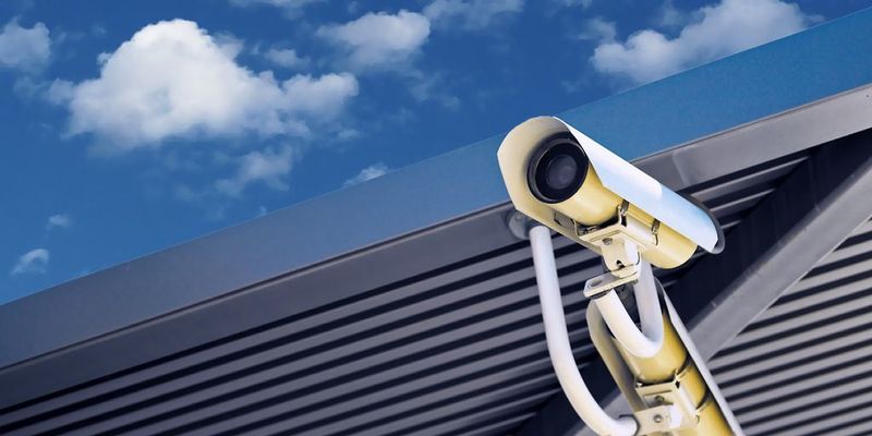 Die Möglichkeiten der technischen Überwachung sind schon heute fast unbegrenzt. Aber immer öfter muss man sich fragen, ob die Technik noch dem Wohl des Bürgers oder schon einem Überwachungsstaat dient.