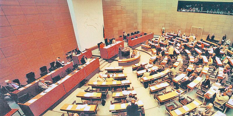 Staatssekretärin Sandra von Klaeden wird in Zukunft auch den Landtag über eGovernment informieren