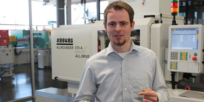 Sven Kitzlinger im Reinraumlabor