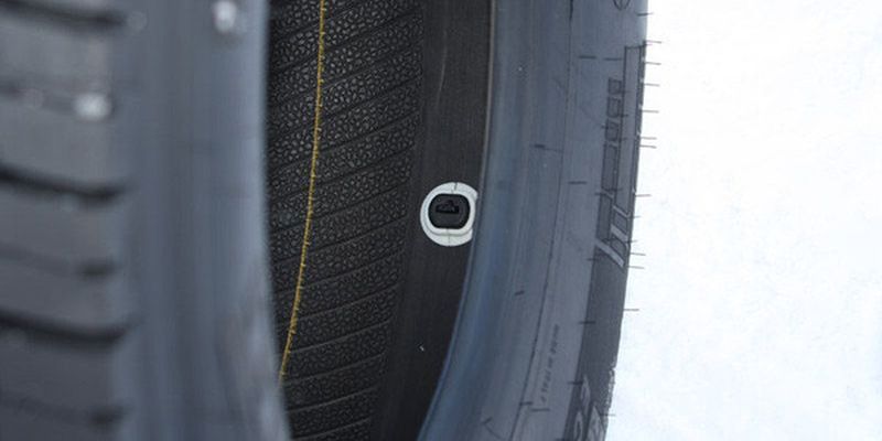 Cyber Fleet ist die neueste Innovation von Pirelli, die per elektronischem Sensor den korrekten Reifendruck sicherstellt.