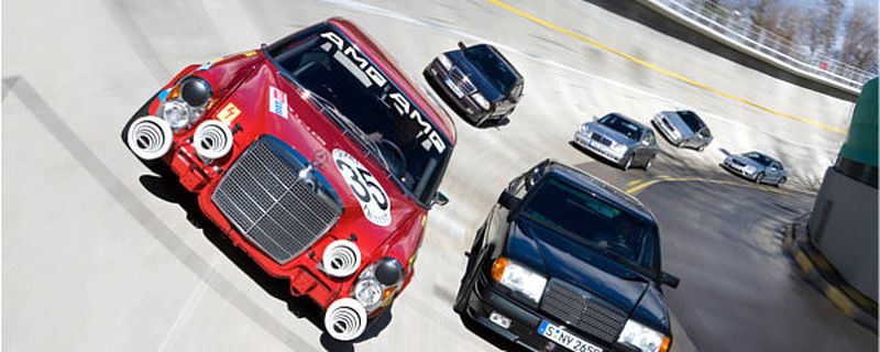Mit dem 300 SEL 6.8 gewann AMG im Jahr 1971 das 24-Stunden-Rennen von Spa. Was auf der Rennstrecke begann, setzt das Unternehmen aus Affalterbach nun auch in der Kompaktklasse fort.