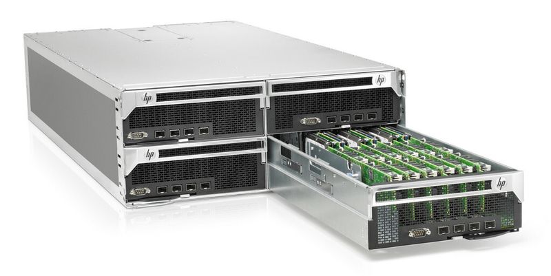 HP stellte im November 2011 die Redstone-Plattform zunächst mit ARM-Prozessoren vor. Jeder Einschub entspricht einem Server.