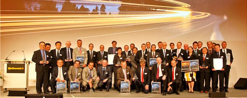 Anerkennung für die Besten: Continental hat 14 ihrer Lieferanten mit dem Automotive „Supplier of the Year 2011“ Award ausgezeichnet.