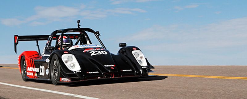 Toyota hat das Bergrennen „Pikes Peak International Hill Climb“ gewonnen. In der Klasse der Elektroautos fuhr der Japaner Fumio Nutahara im Toyota TMG EV P002 den anderen Teilnehmern davon.
