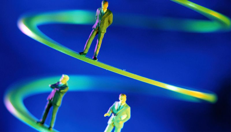Agile Vorgangsmodelle, also: inkremetell, iterative, stellen nicht nur für Entwicklerteams eine Herausforderung dar. Auch Manager und Kollegen baruchen ein neues Selbstverständnis ihrer jeweiligen Rolle.