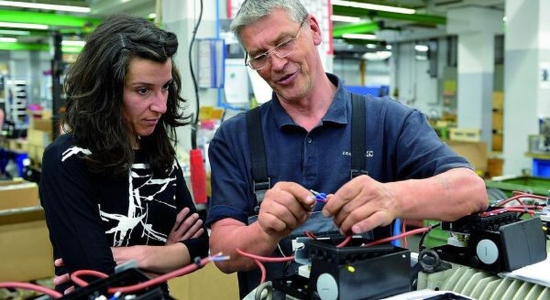 Unternehmenssprache bei Ziehl-Abegg ist Deutsch. Deshalb arbeitet die Spanierin an ihrer Grammatik und Aussprache.