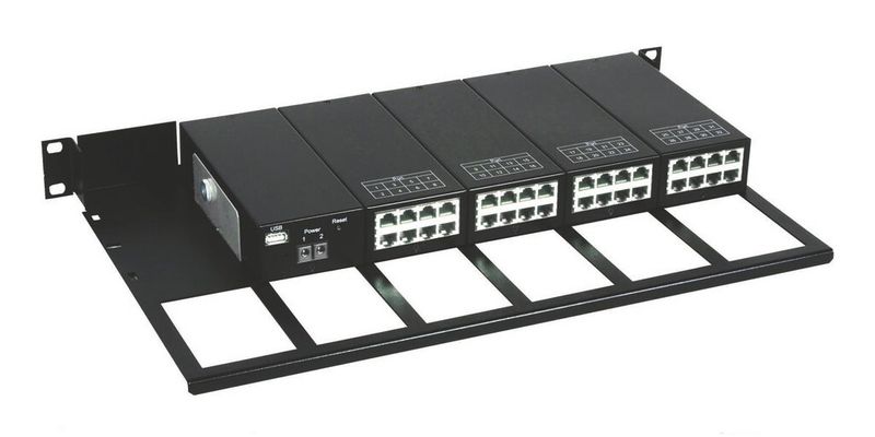 Schäfer IT-Systems bietet das modulare Rack Management System (RMS) mit Kontrollgerät, das aufgrund seiner geringen Höhe von 1 HE platzsparend in ein Serverrack eingebaut werden kann.