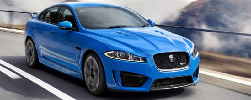 Jaguar präsentiert auf der Los Angeles Auto Show die bislang stärkste und schnellste Limousine seiner Markengeschichte: den 405 kW/ 550 PS starken Jaguar XFR-S.