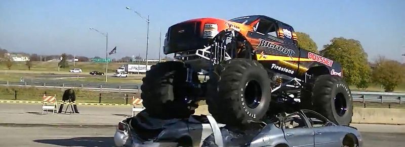 Der Bigfoot 20: der weltweit erste Monstertruck mit Elektroantrieb macht mit über 260 kW und 1100 Nm Autos umweltschonend platt