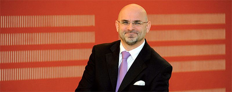 Im Gespräch mit Dr. Alexander Haunschild, Leiter Geschäftsbereich Fahrzeugserienlacke Europa bei BASF Coatings, über die Aufgaben und Eigenschaften künftiger Fahrzeuglacke.