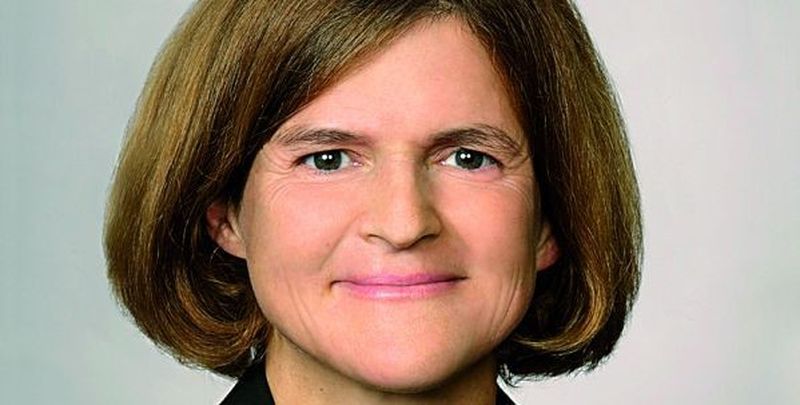 Susanne Valluet von Simmons & Simmons: „In Kraft treten würden die Vorschriften schrittweise zwischen 2015 und 2019.“