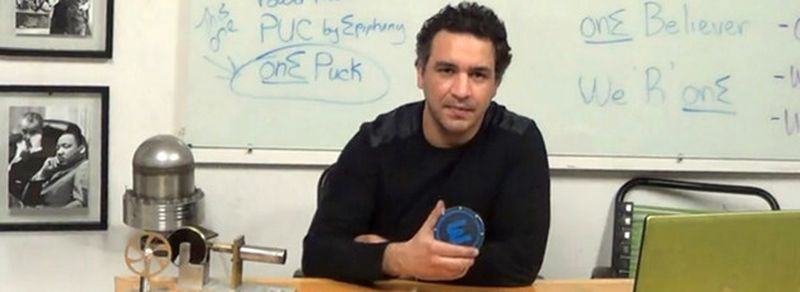 Epiphany-Gründer Tom Josephs: „Mit dem Epiphany onE Puck können Sie iIr Smartphone immer laden – egal wo, egal wann!“