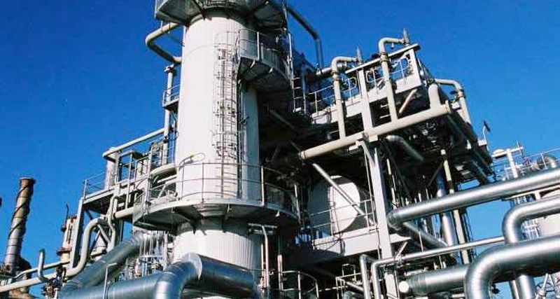 Controlling process parameters is vital to satisfactory operation of critical fractionators
