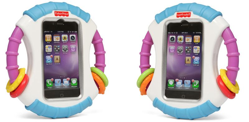 Schon die Allerkleinesten spielen gern mit dem iPhone: Damit das mit den kleinen Händchen leichter geht, gibt es das Laugh and Learn Baby iPhone Case.
