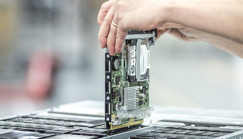 Mit HP-Moonshot wird der Server wird zur Steckkarte.