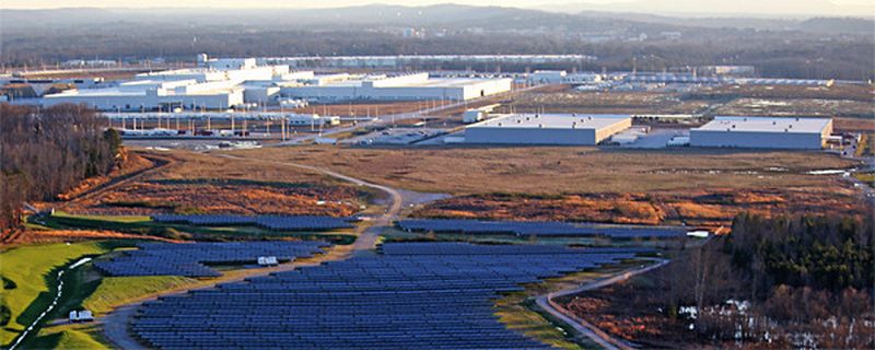 Energiequelle Sonne: Der im „Volkswagen Chattanooga Solar Park“ erzeugte Strom fließt in die Fertigung des US-Passat.