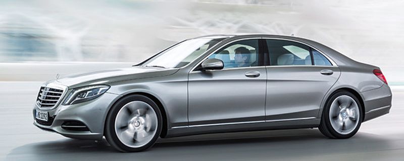 „Das beste Automobil der Welt“: Die Erwartungshaltung der Kunden an eine neue S-Klasse ist hoch. Mercedes-Benz präsentierte am 15. Mai in Hamburg sein neues Flaggschiff.
