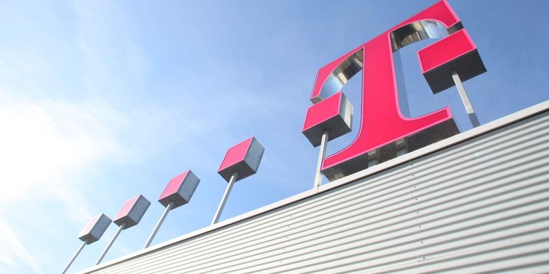 Die Deutsche Telekom bremst nun doch nicht ganz so stark.