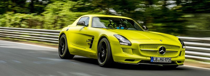 Mercedes-AMG stellt einen neuen Rundenrekord in der „Grünen Hölle“ auf: Das SLS AMG Coupé Electric Drive bezwingt die Nürburgring-Nordschleife in 7:56,234 Minuten