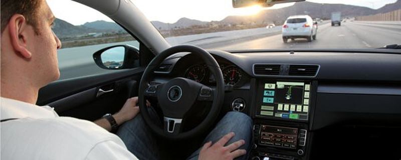 Automatisiertes Fahren: Verschiedene Fahrszenarien kann der Continental-Versuchsträger mit seriennahen Technologien durchführen.