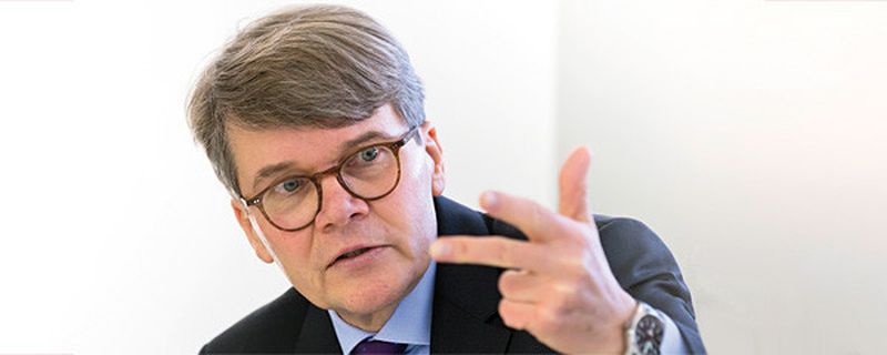 Dr. Herbert Kohler, Leiter Konzernforschung der Daimler AG: „Bei den Batteriekosten erwarte ich keinen Erdrutsch.“