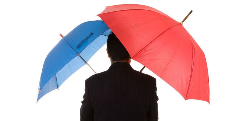 Das deutsche Datenschutzgesetz lässt sich auch auf Cloud-Services anwenden und fordert entsprechend formulierte Anbieterverträge. Niet- und nagelfest geschützt sind ausgelagerte Daten und Dokumente damit aber noch lange nicht.
