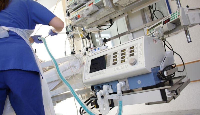 Andreas Pfeiffer, Fachbereichsleiter Systeme im Servicecenter IT beim Klinikum Stuttgart, sagt über das Modernisierungsprojekt: „Wir haben all unsere Projektziele erreicht: Kosten gesenkt, den Betrieb optimiert, die Datenbank verkleinert und Unicode eingeführt. Und das alles schneller als gedacht.“